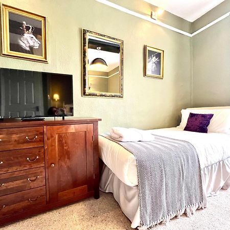 Colthrop Manor B&B ทัตแชม ภายนอก รูปภาพ