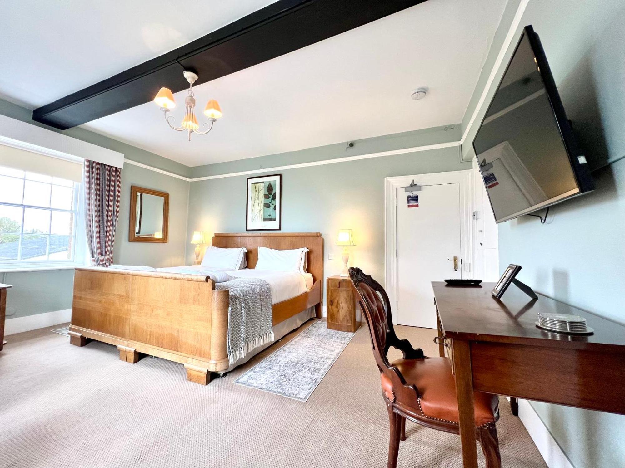 Colthrop Manor B&B ทัตแชม ภายนอก รูปภาพ