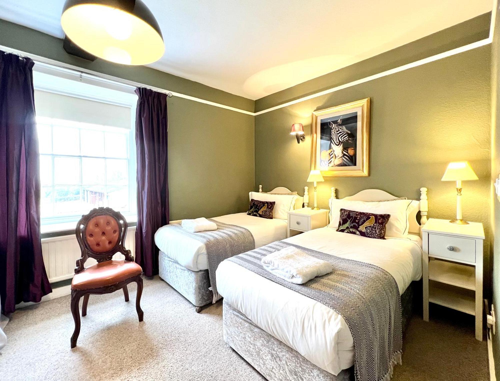 Colthrop Manor B&B ทัตแชม ภายนอก รูปภาพ