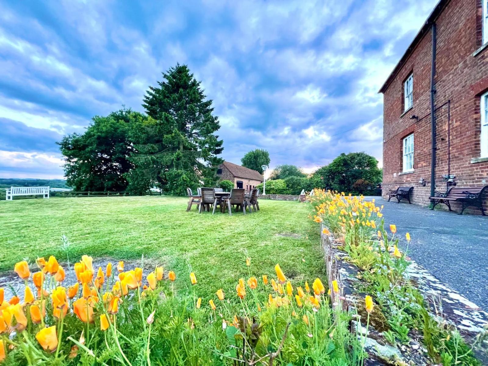 Colthrop Manor B&B ทัตแชม ภายนอก รูปภาพ