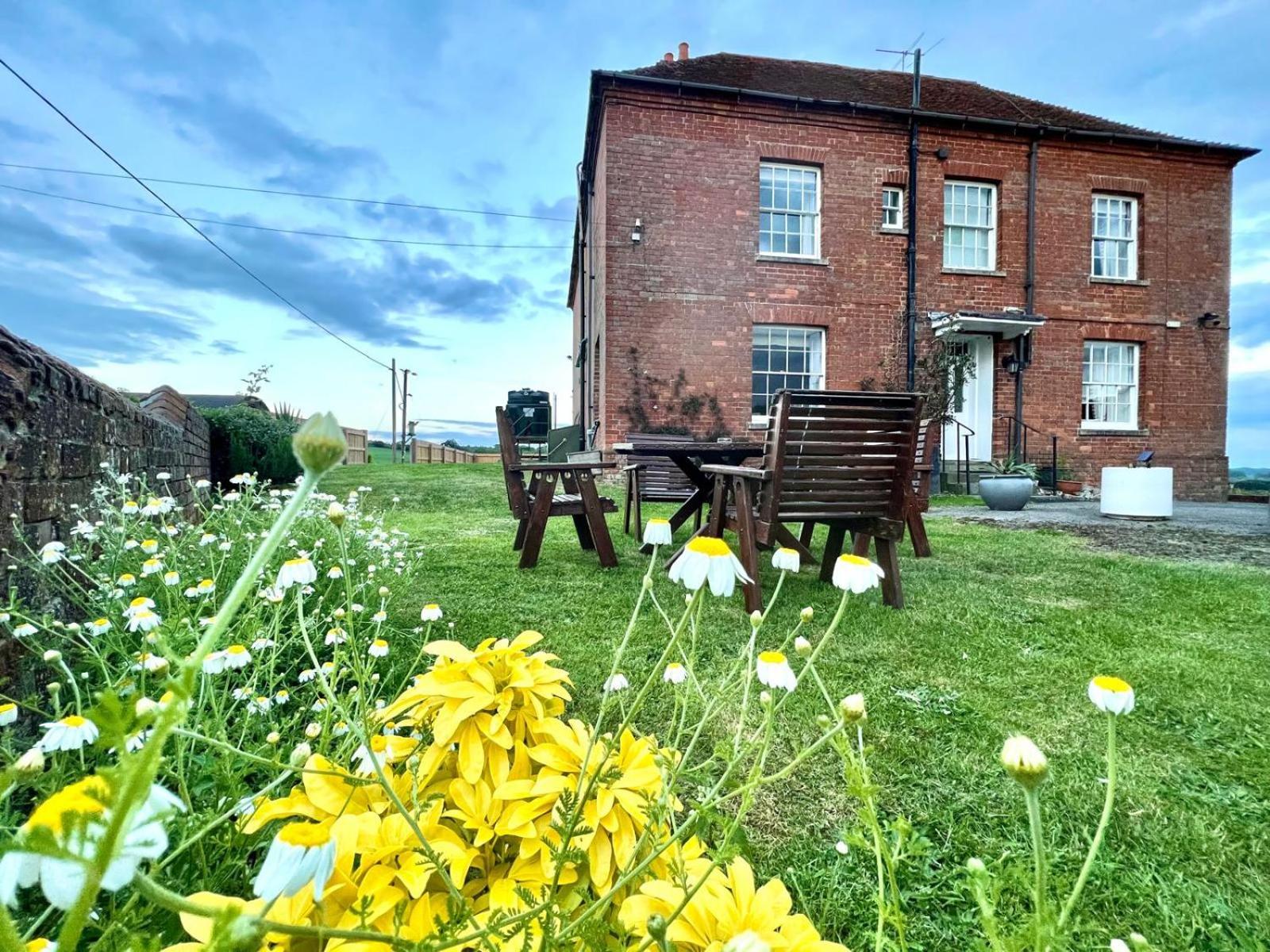 Colthrop Manor B&B ทัตแชม ภายนอก รูปภาพ